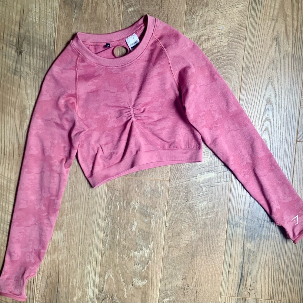 Gymshark Rose Cropped Top with Back Cutout - M